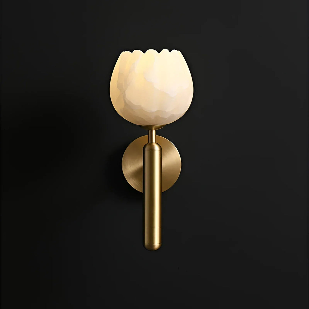 Alabaster Mian Wall Lamp