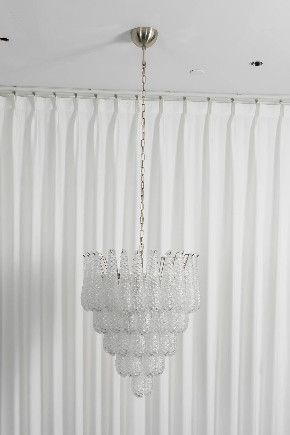 Amaris Tiered Teardrop Glass Chandelier