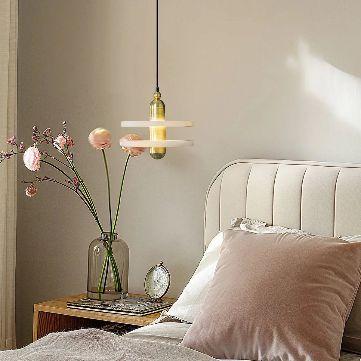 Lupa AlabasterPendant Lamp