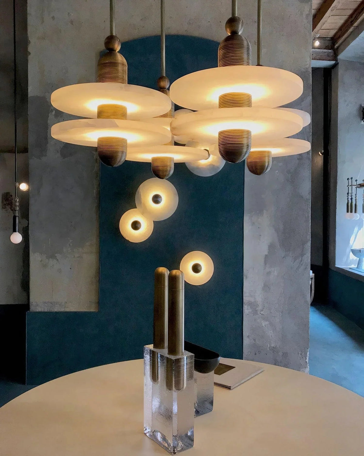 Lupa AlabasterPendant Lamp