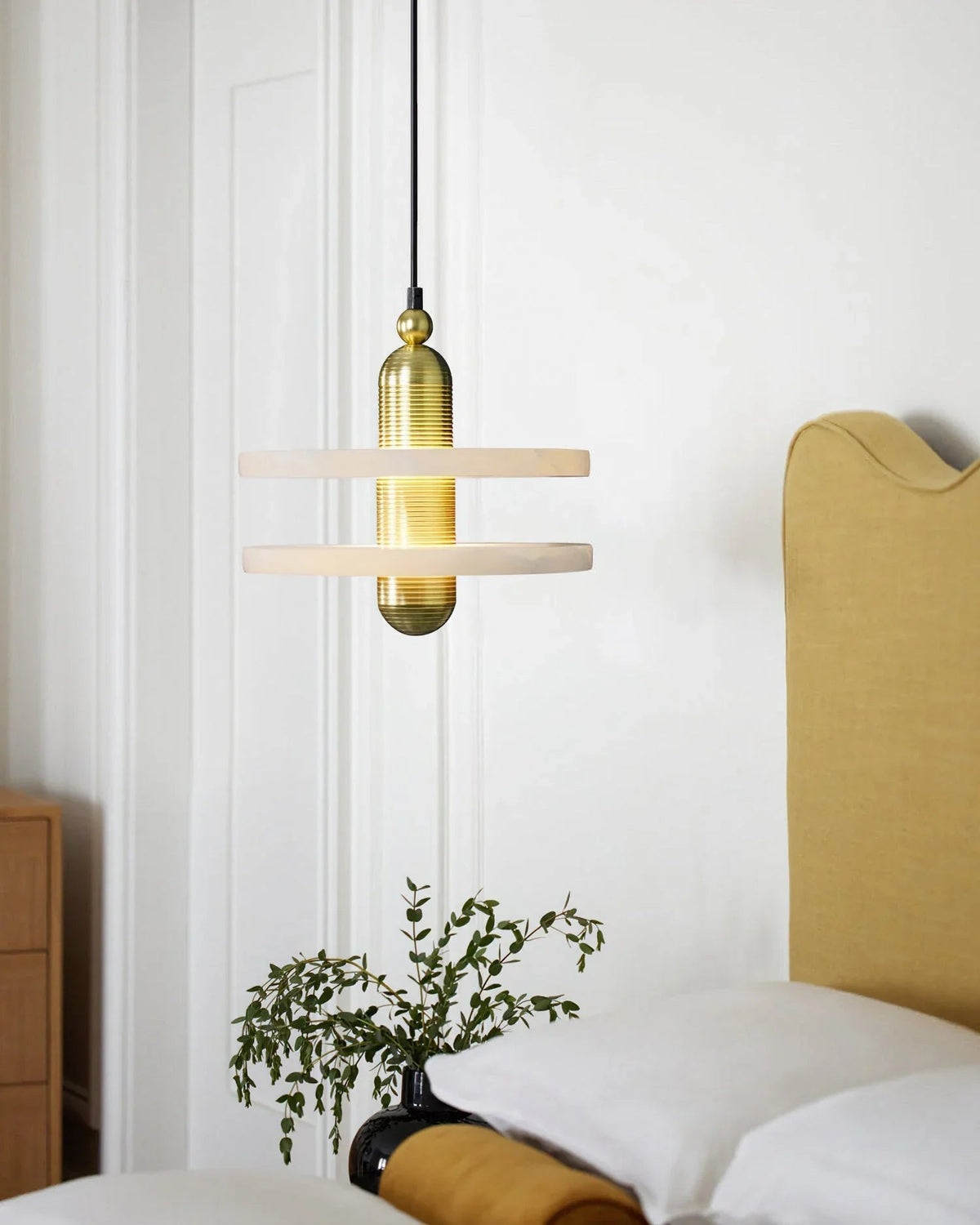 Lupa AlabasterPendant Lamp