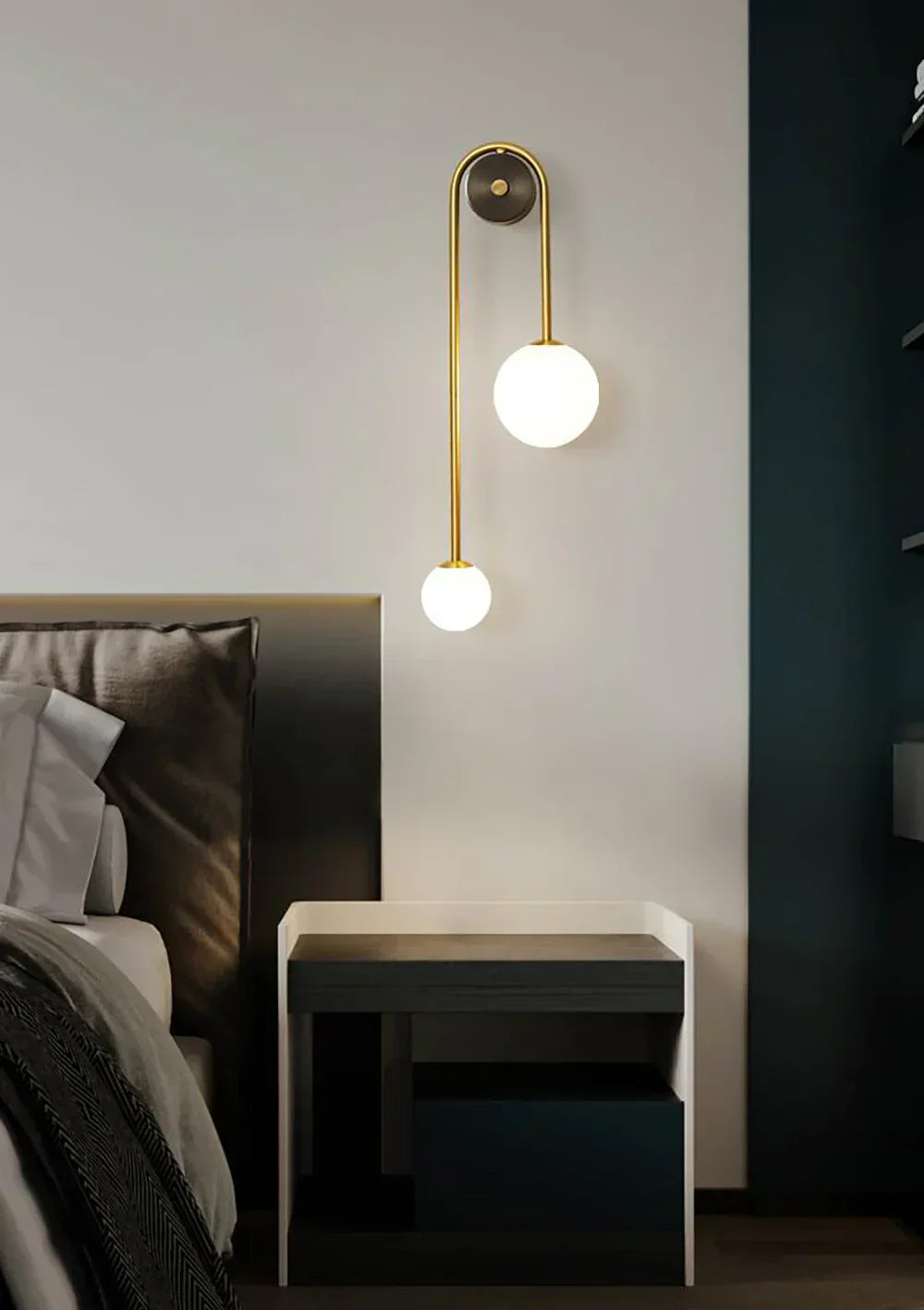 Spherical Light Luxury Wall Lamp