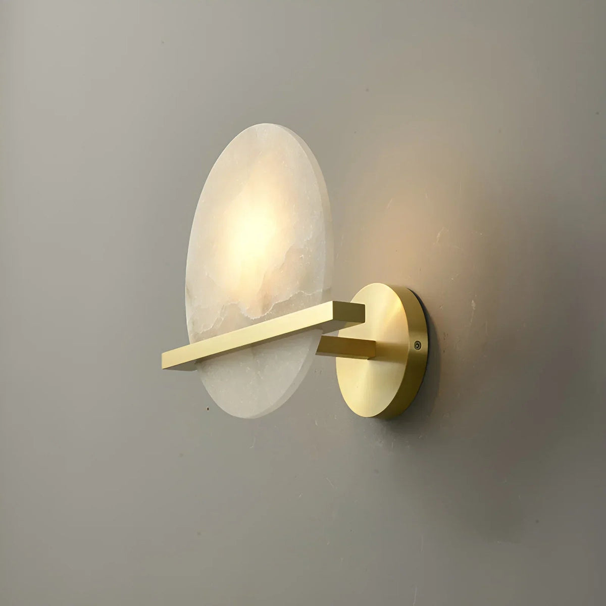 Round Savion Alabaster Wall Lamp
