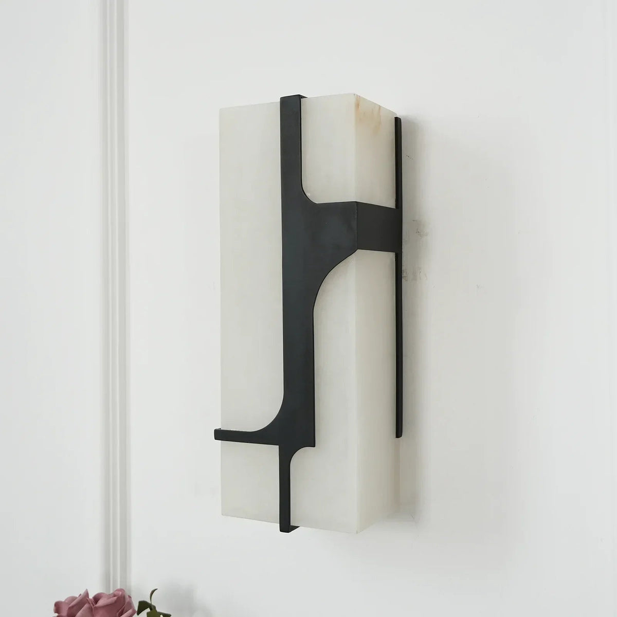 Alabaster Ariel Wall Lamp