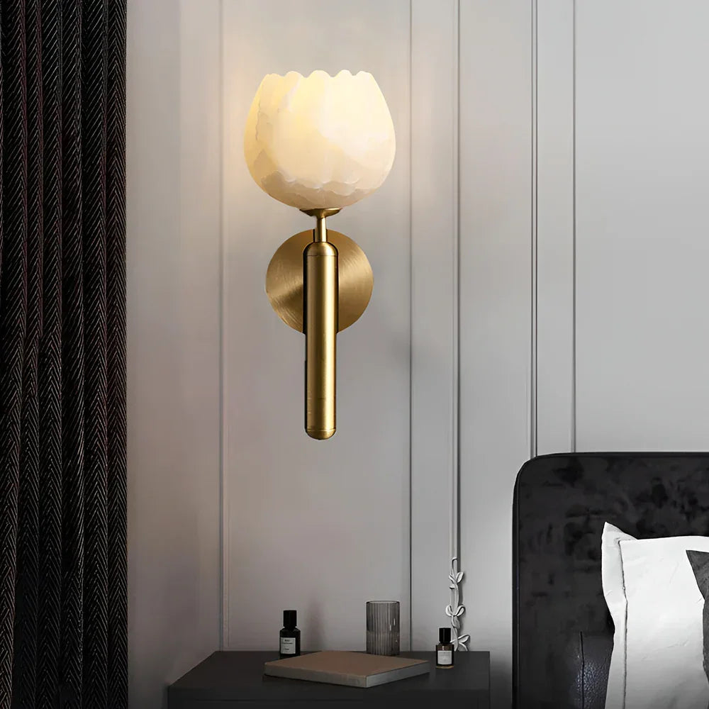 Alabaster Mian Wall Lamp