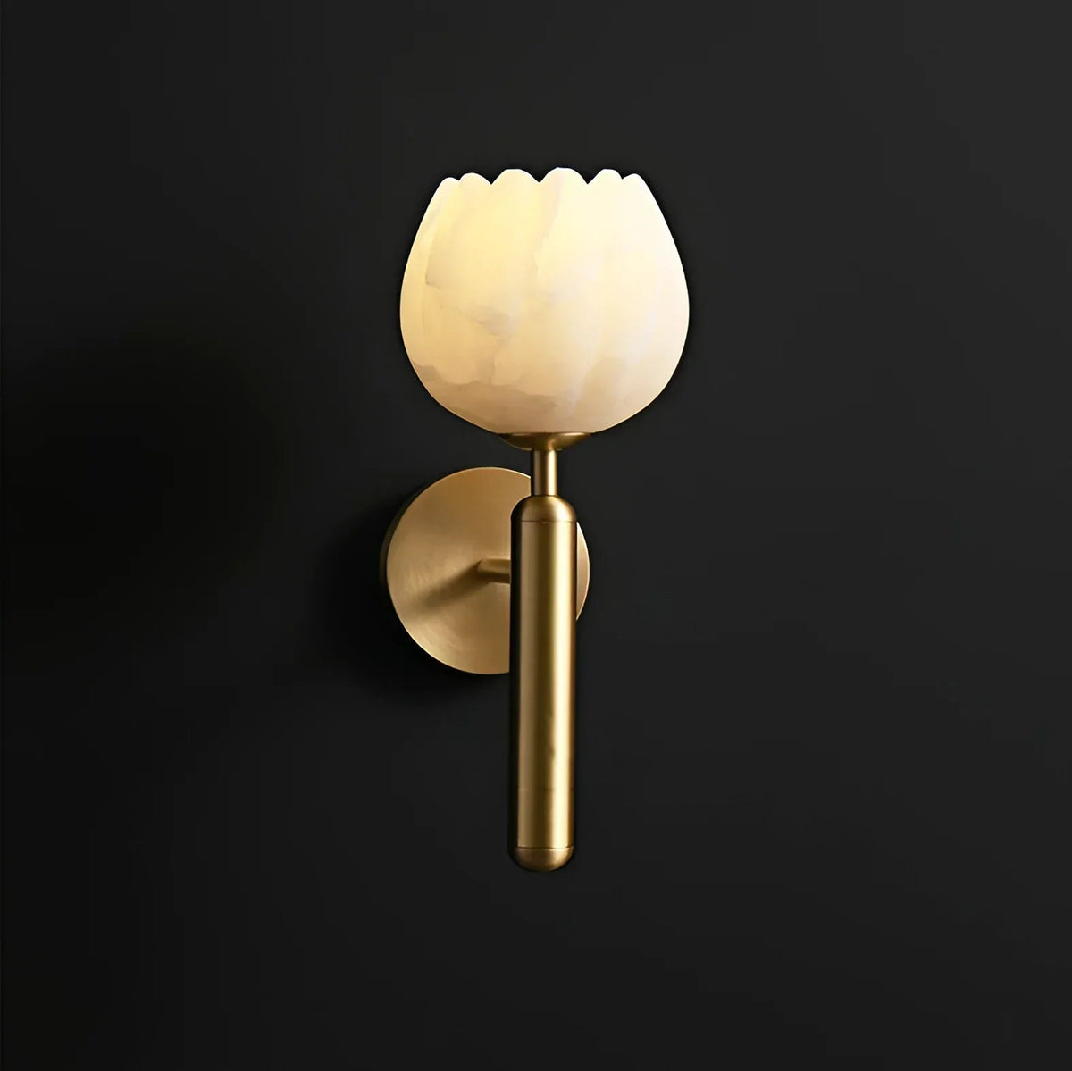 Alabaster Mian Wall Lamp