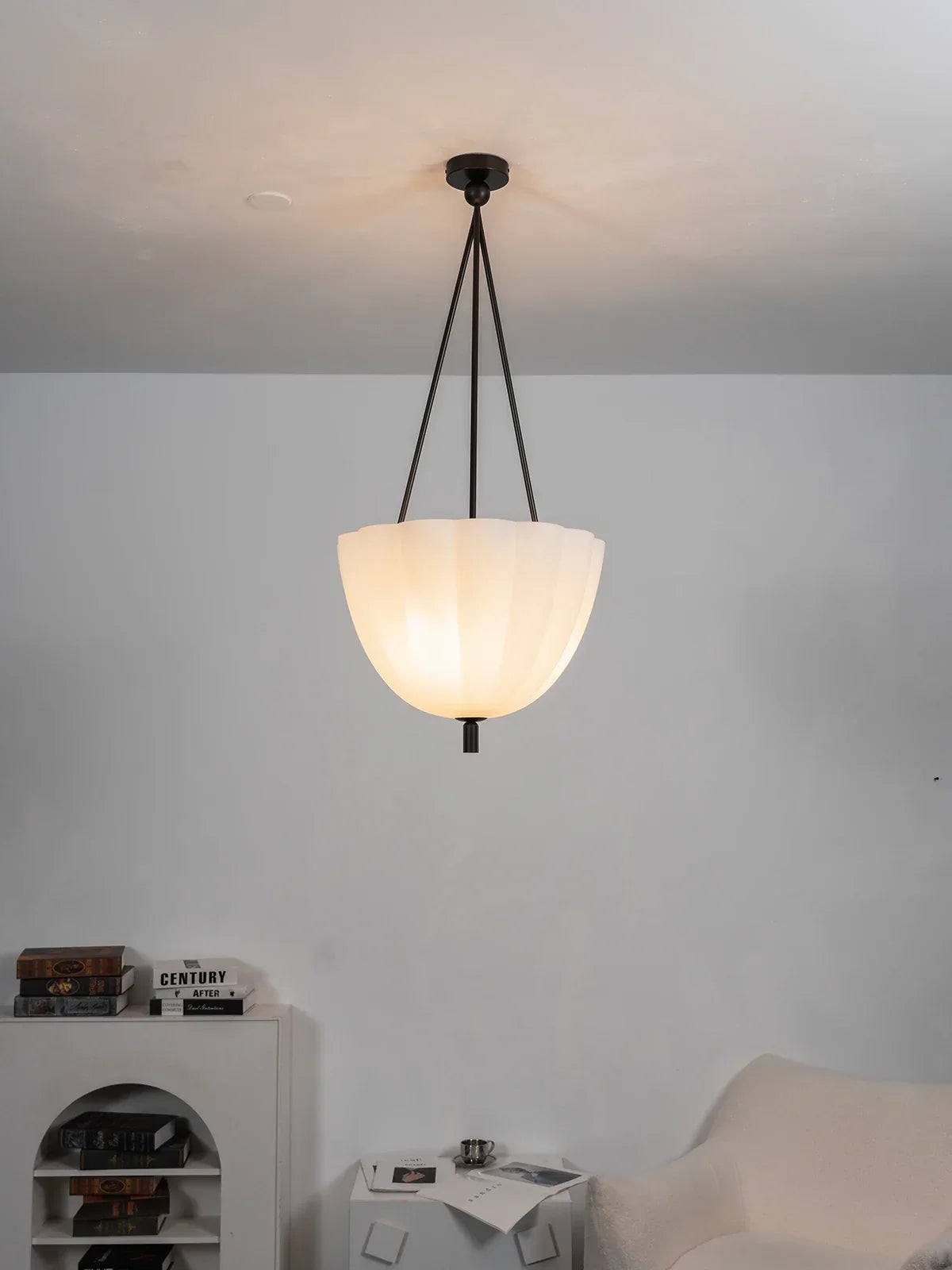 Fluted Glass Volare Scalloped Pendant Lamp