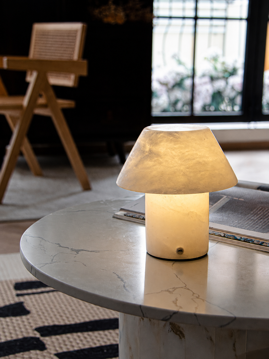 Table lamp